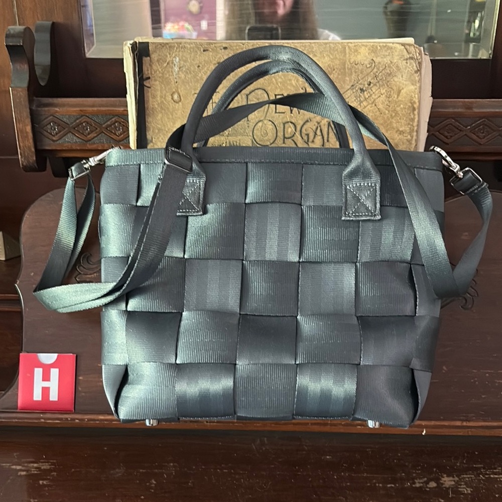 Harveys Black Woven Seatbelt Tote